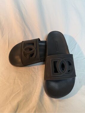 Black Logo Slide Sandals - Size 35 Interlocking Emblem New, but no tag